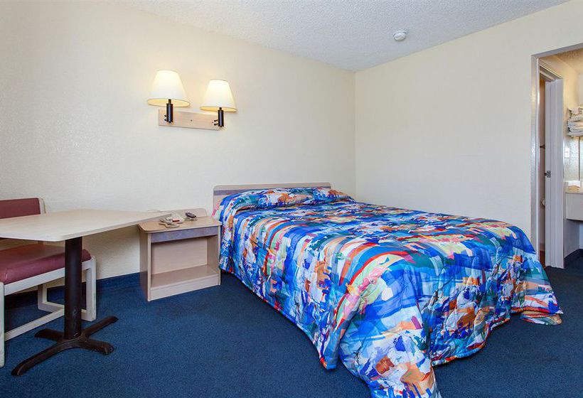 Motel 6 Stockton - Charter Way West  | Stockton | California | United States 13