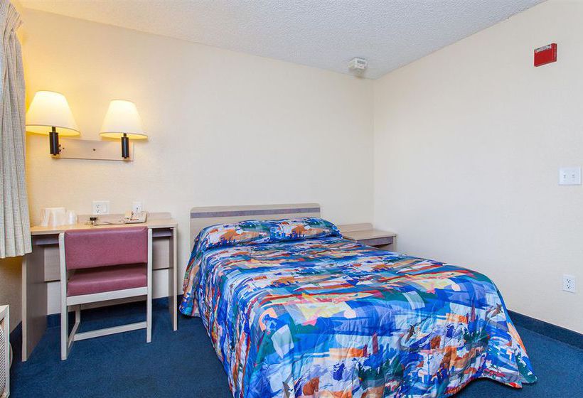 Motel 6 Stockton - Charter Way West  | Stockton | California | United States 14