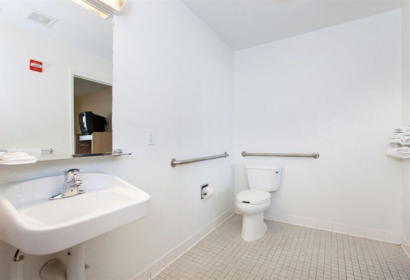 Motel 6 Stockton - Charter Way West  | Stockton | California | United States 20