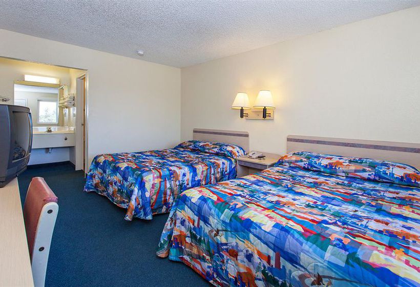 Motel 6 Stockton - Charter Way West  | Stockton | California | United States 8