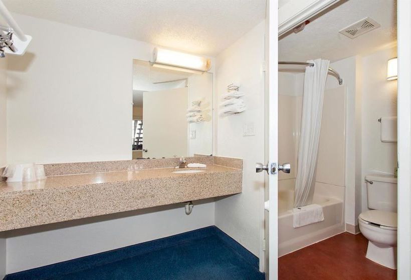 Motel 6 Stockton North  | Stockton | California | United States 19