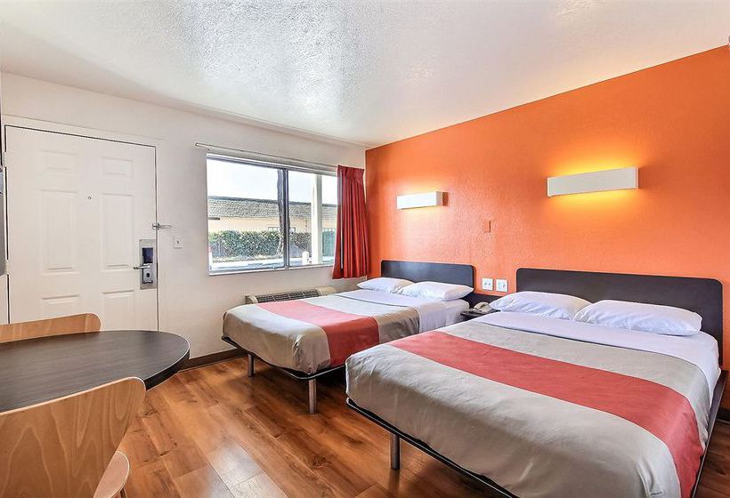 Motel 6 San Jose South  | San Jose | California | United States 11