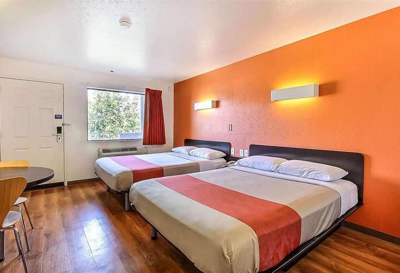 Motel 6 Sunnyvale North  | Sunnyvale | California | United States 10