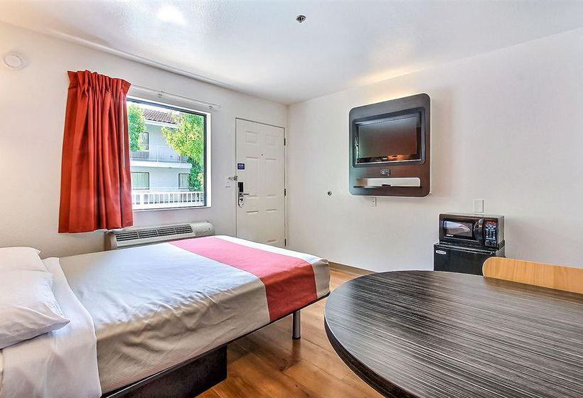 Motel 6 Sunnyvale North  | Sunnyvale | California | United States 15