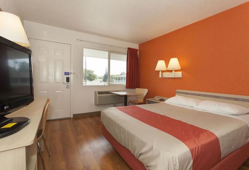 Motel 6 Sacramento Downtown  | Sacramento | California | United States 9