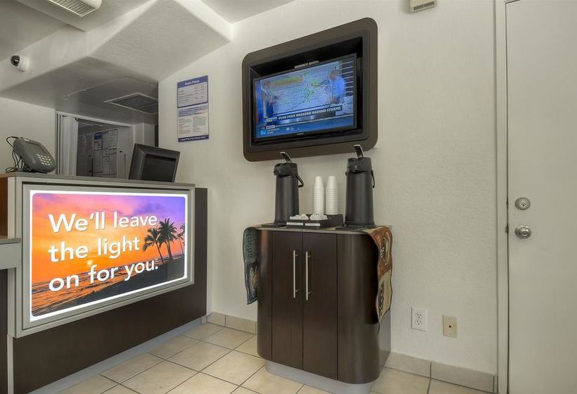 Motel 6 San Bernardino North  | San Bernardino | California | United States 12