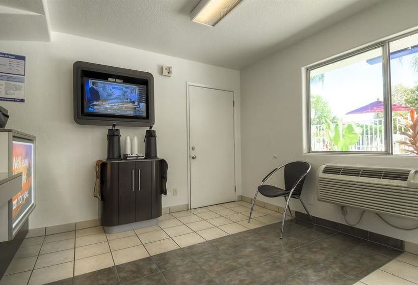 Motel 6 San Bernardino North  | San Bernardino | California | United States 13
