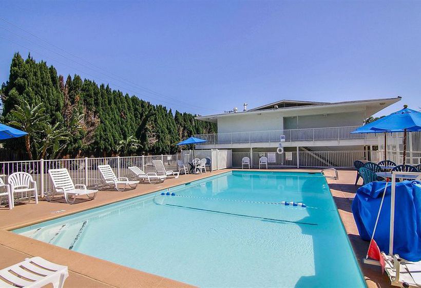 Motel 6 Santa Barbara - State Street  | Santa Barbara | California | United States 2