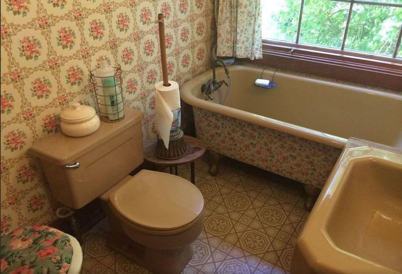 Bed and Breakfast Hollyhock Country House Sonoma California