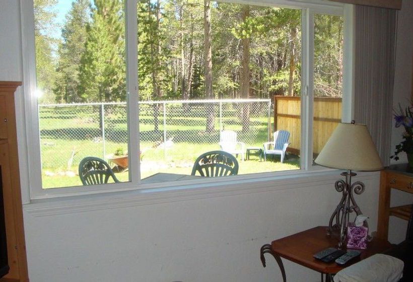 Hotel 865 Michael Dr California