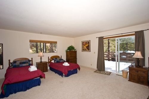 Hotel 1682 Tionontati St South Lake Tahoe