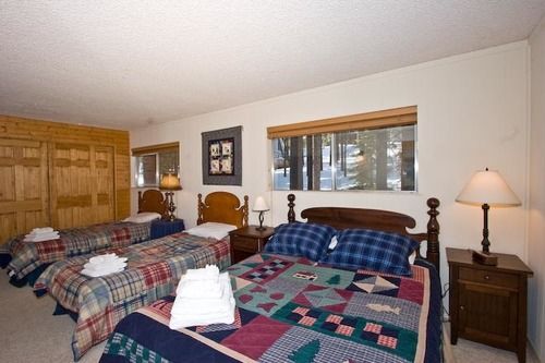 Hotel 1682 Tionontati St  | South Lake Tahoe | California | United States 2