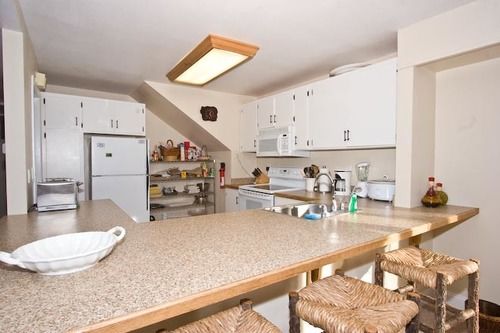 Hotel 2853 Springwood Dr