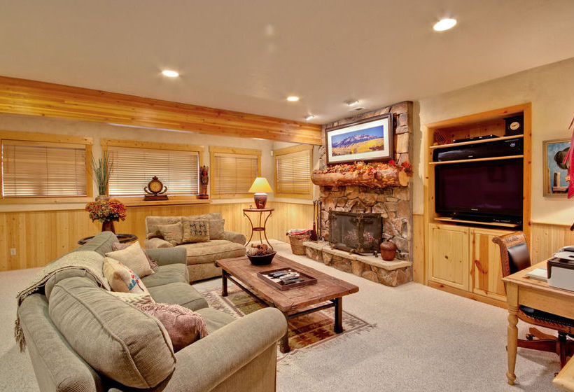 1101 Dedi Ave  | South Lake Tahoe | California | United States 5