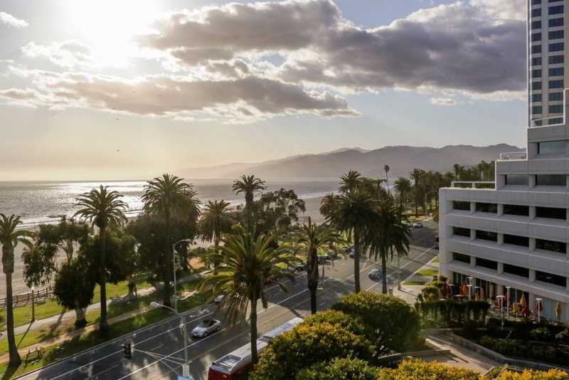 Hotel Shangri-La  | Santa Monica | California | United States 12