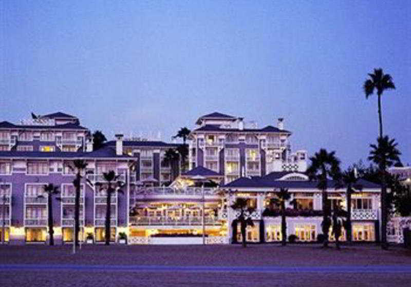 Hotel Shutters On The Beach California