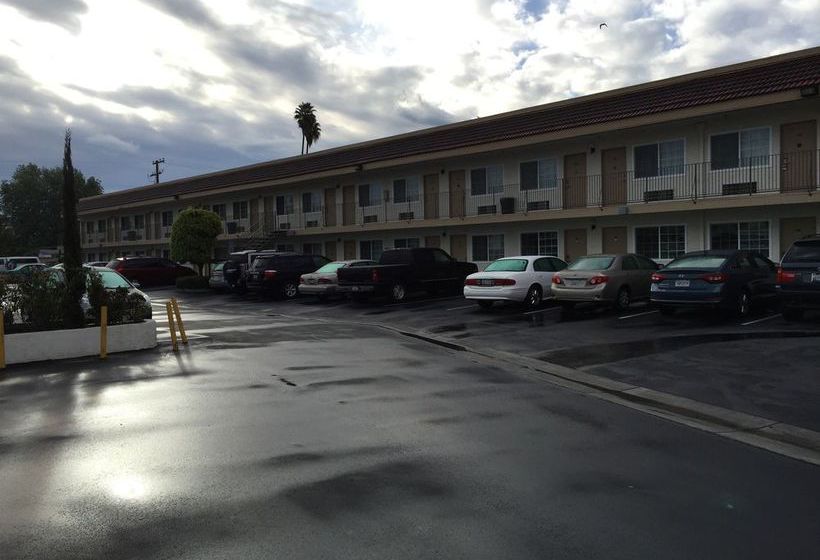 Hotel The Dixie Orange County Stanton California