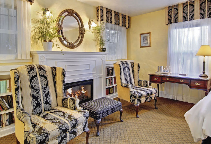 Hotel Babbling Brook Inn  | Santa Cruz | California | United States 15