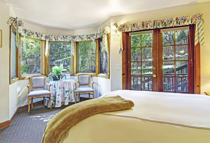 Hotel Babbling Brook Inn  | Santa Cruz | California | United States 16