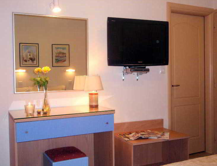 Hotel Taxiarhis  | Vartholomio | Peloponnese | Greece 8