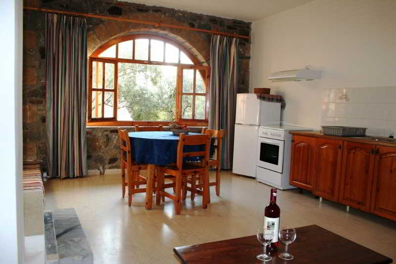 Nikas Rooms & Apartments  | Stoupa | Peloponnese | Greece 9