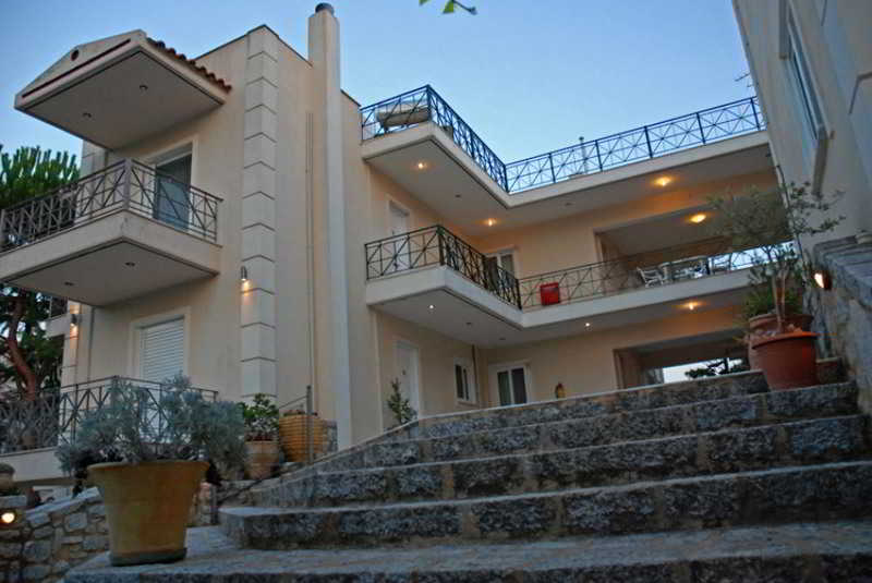 Aretimaria Apartments  | Gytheio | Peloponnese | Greece 2