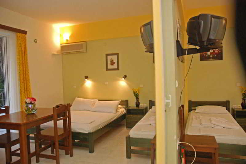 Aretimaria Apartments  | Gytheio | Peloponnese | Greece 5