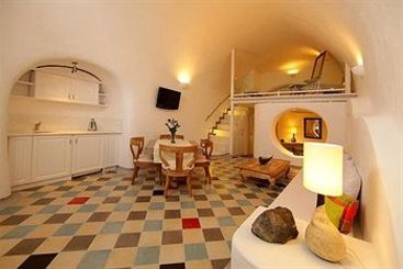 Hotel Ikastikies Suites  | Firostefani | Santorini | Greece 15