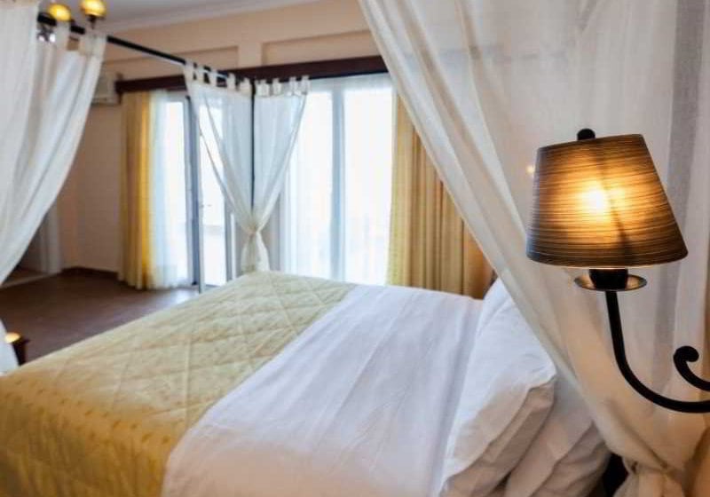 Pantheon City Hotel Gitión