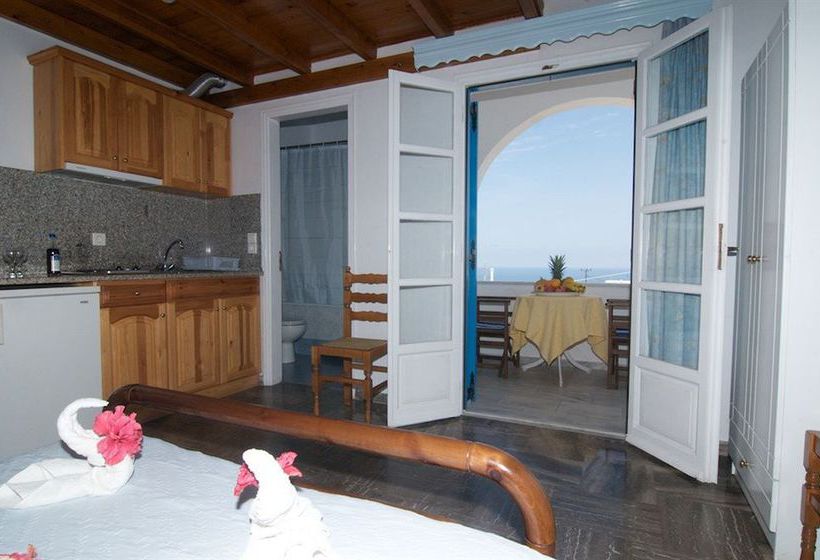 Inn Pension George  | Karterados | Santorini | Greece 10