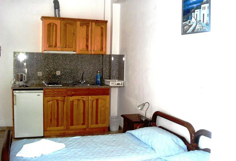 Inn Pension George  | Karterados | Santorini | Greece 13