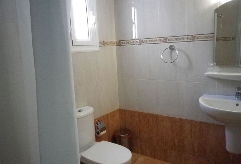 Inn Pension George  | Karterados | Santorini | Greece 20