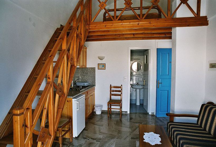 Inn Pension George  | Karterados | Santorini | Greece 5