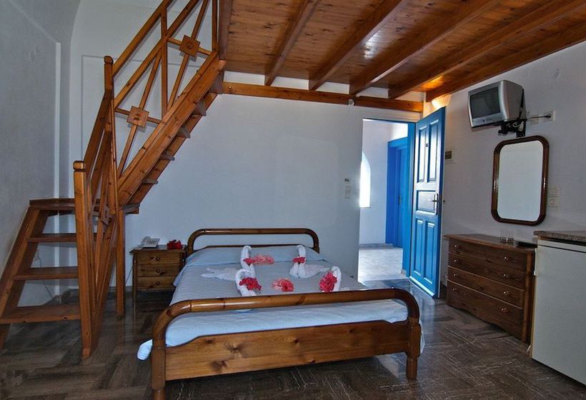 Inn Pension George  | Karterados | Santorini | Greece 6