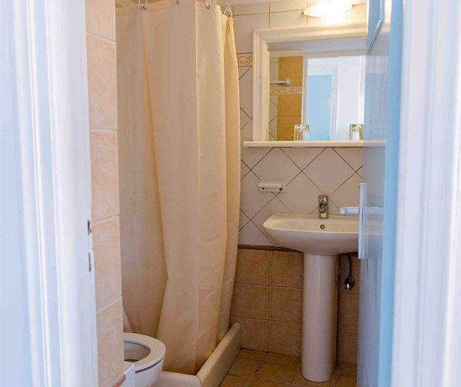 Hotel Olympia  | Karterados | Santorini | Greece 6