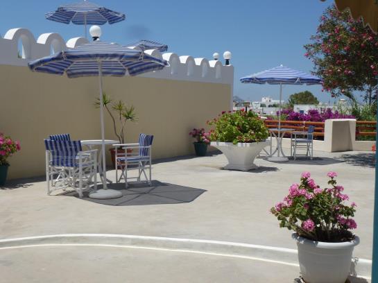 Pensión Atlas Karterados Santorini