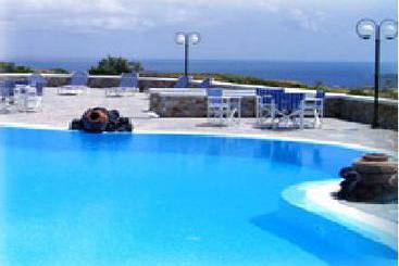 Villa Manos Hotel & Apartments  | Karterados | Santorini | Greece 2