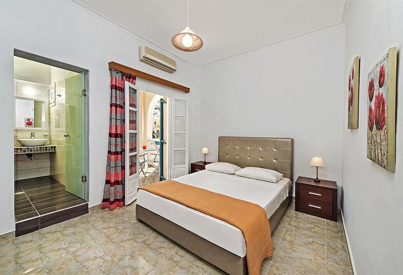 Hotel Villa Alizea  | Fira | Santorini | Greece 3