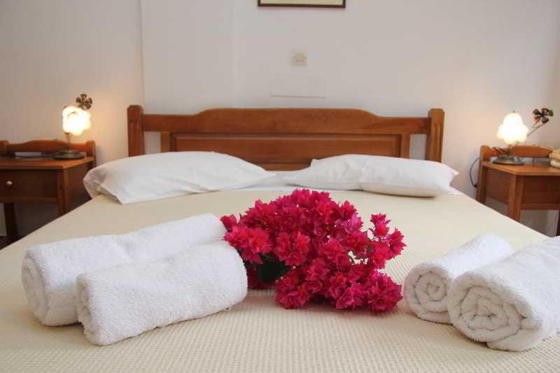 Ersi Villas  | Firostefani | Santorini | Greece 20