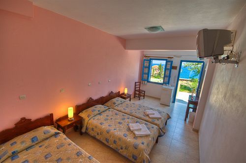 Hotel Artemis Village  | Karterados | Santorini | Greece 3