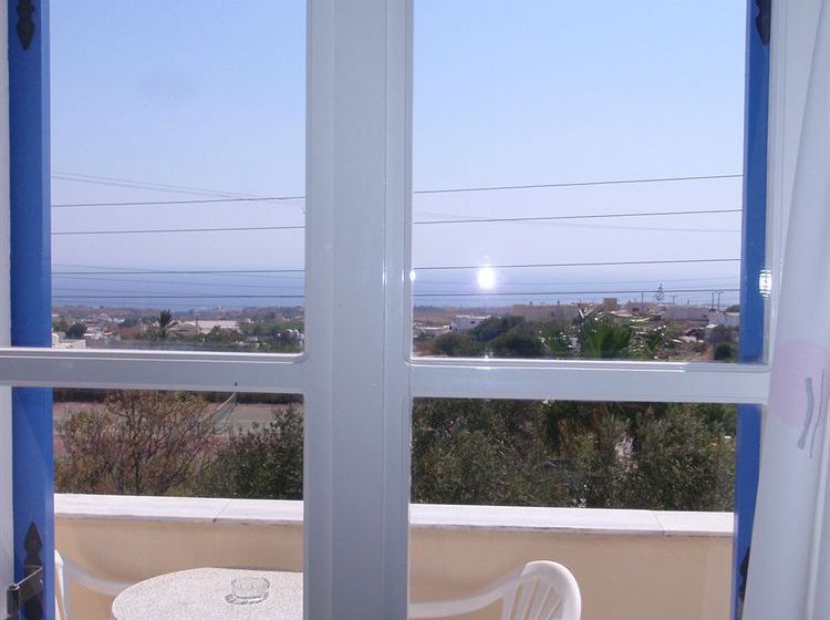 Hotel Anna Pension  | Karterados | Santorini | Greece 11