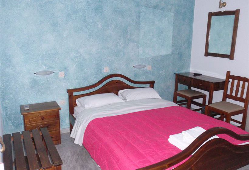 Hotel Anna Pension  | Karterados | Santorini | Greece 4