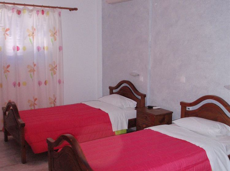 Hotel Anna Pension  | Karterados | Santorini | Greece 6