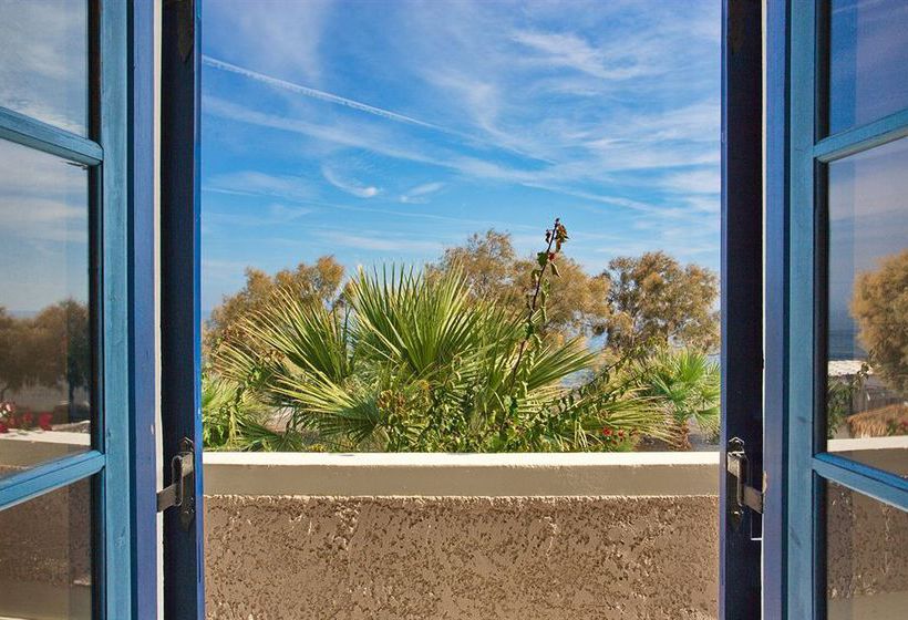 The Boathouse Hotel & Studios  | Fira | Santorini | Greece 1