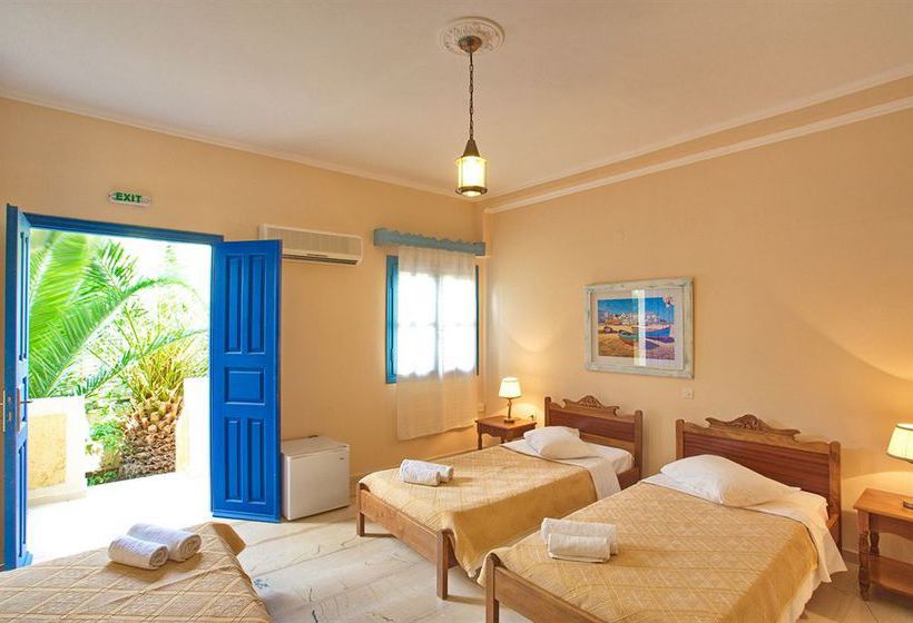 The Boathouse Hotel & Studios  | Fira | Santorini | Greece 5