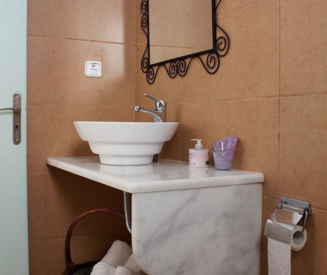 The Boathouse Hotel & Studios  | Fira | Santorini | Greece 7