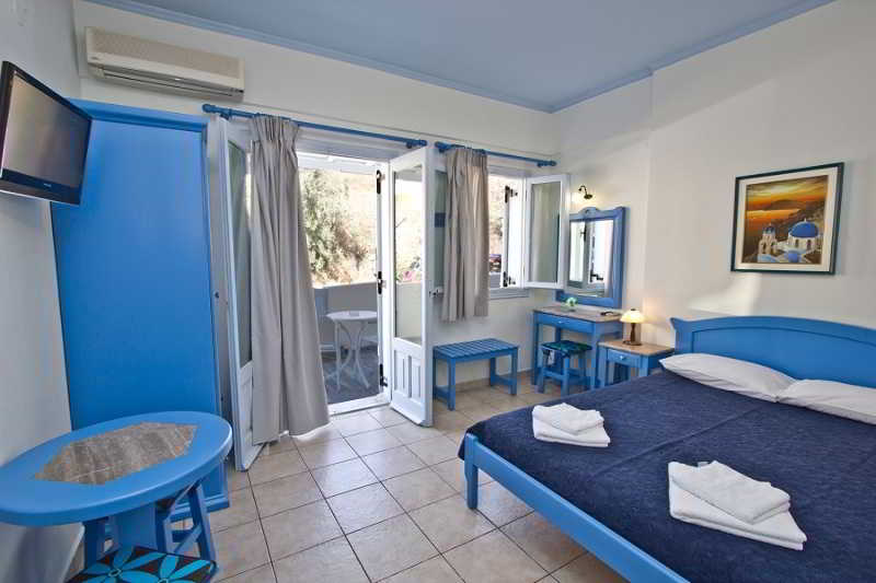 Erato Apartments  | Firostefani | Santorini | Greece 9