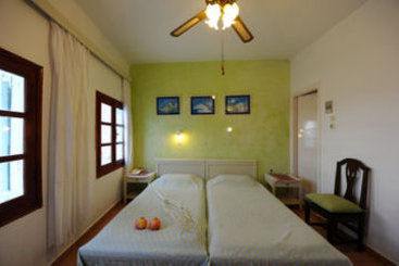 Hotel Kavalari  | Fira | Santorini | Greece 6