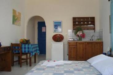 Caldera Butterfly Villas  | Fira | Santorini | Greece 2