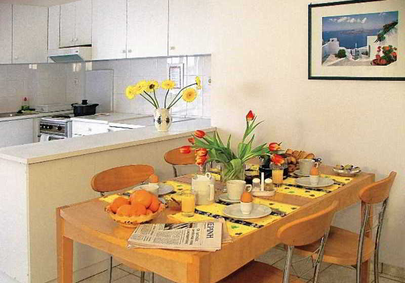 Daphne S Club  | Xylokastro | Peloponnese | Greece 8